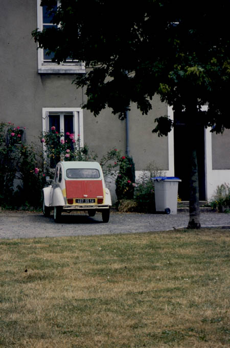 AUT232.jpg